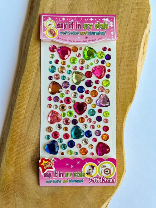 Samoprzylepne cyrkonie w kształcie serduszek – ozdoby do ciała idealne do tatuaży brokatowych, makijażu artystycznego i stylizacji imprezowych