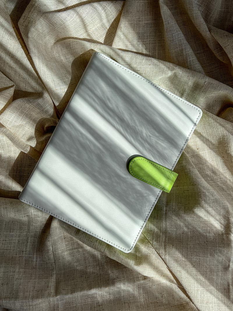 Segregator do szablonów Elegancki