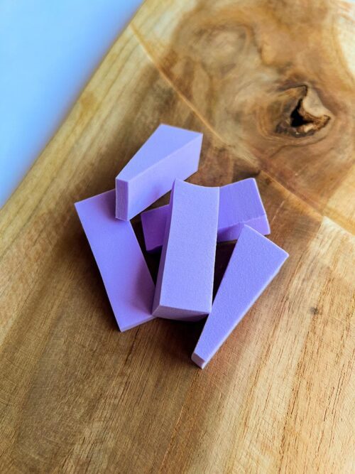 Zestaw trójkątnych gąbek do aplikacji tatuaży brokatowych – precyzyjne, miękkie i wielokrotnego użytku