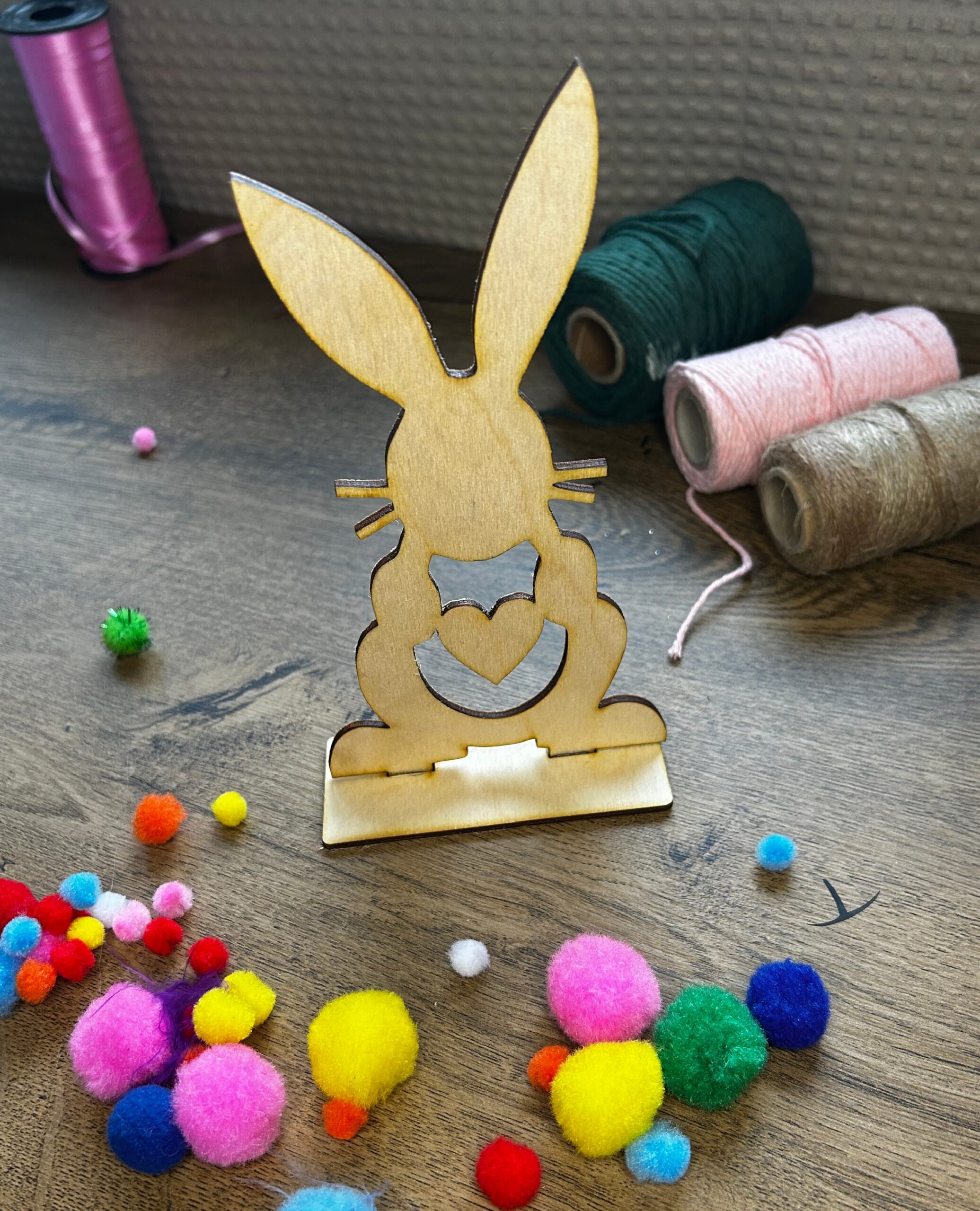 Zajączek Wielkanocny ze sklejki